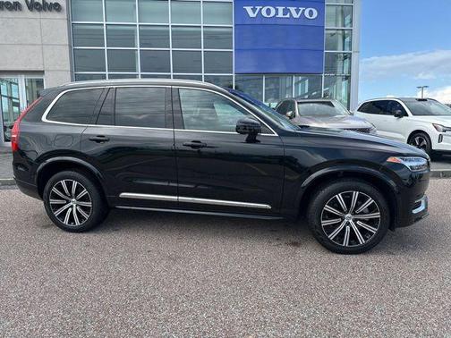 2024 Volvo XC90 B6 Plus Bright Theme 7-Seater