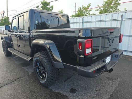 2025 Jeep Gladiator High Tide