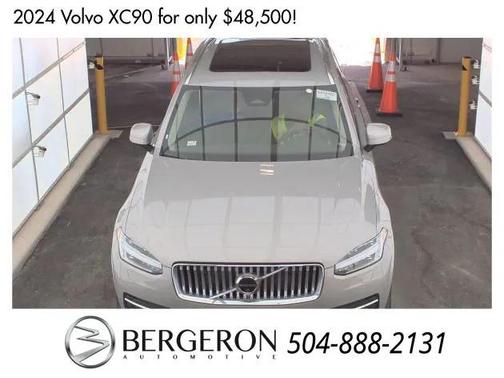 2024 Volvo XC90 B5 Plus Bright Theme