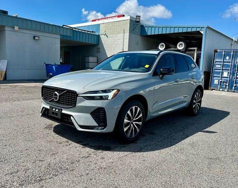 2025 Volvo XC60 B5 Plus