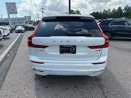 2022 Volvo XC60 B6 Inscription