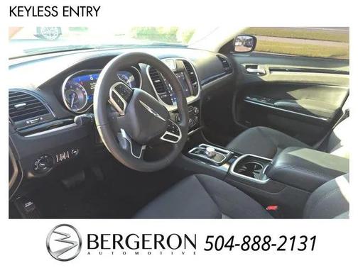 2023 Chrysler 300 Touring