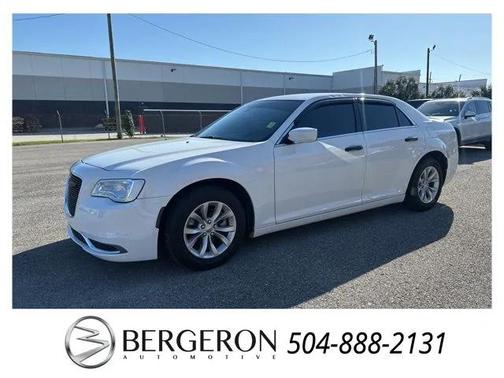 2023 Chrysler 300 Touring
