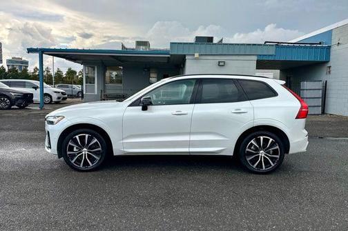 2025 Volvo XC60 B5 Plus