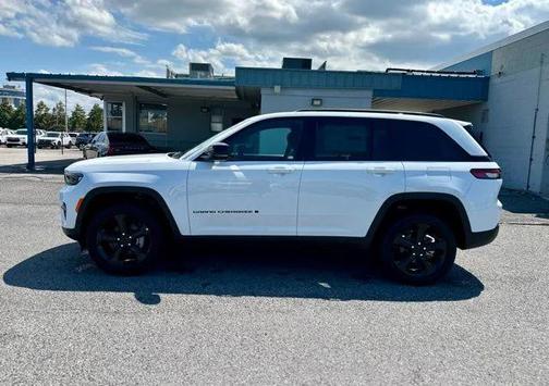 2025 Jeep Grand Cherokee Altitude