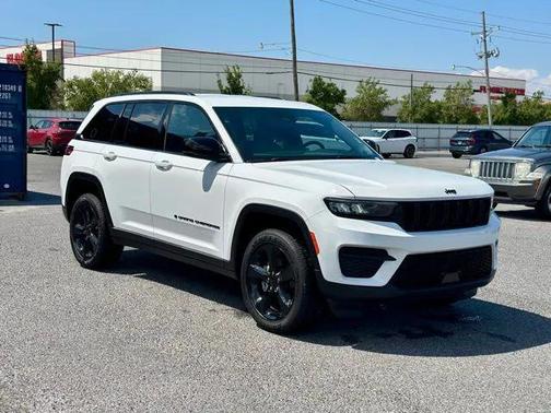 2025 Jeep Grand Cherokee Altitude