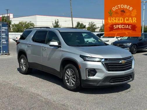2022 Chevrolet Traverse LT Cloth