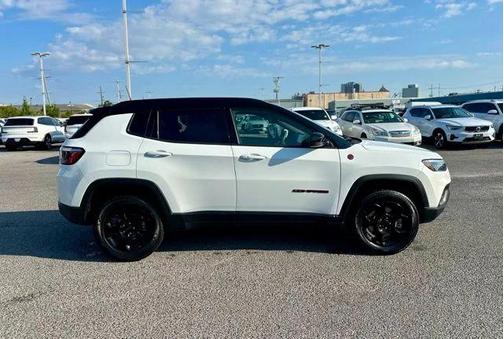 2023 Jeep Compass Trailhawk