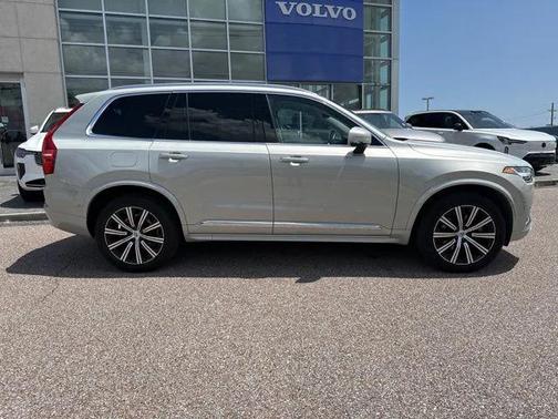 2022 Volvo XC90 T6 Inscription