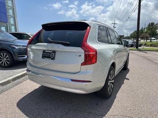 2022 Volvo XC90 T6 Inscription