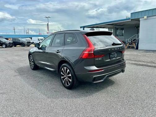 2025 Volvo XC60 B5 Plus
