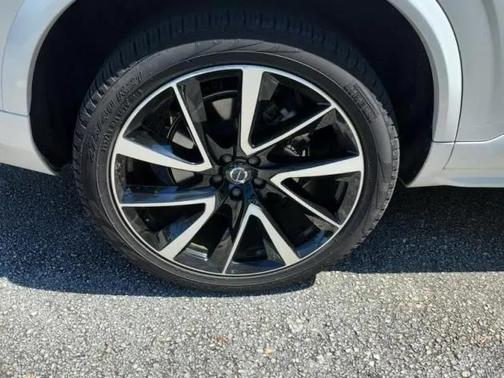 2024 Volvo XC90 B5 Plus Bright Theme