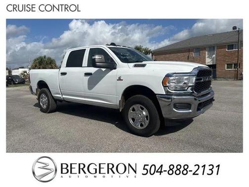 2024 RAM 3500 Tradesman Crew Cab 4x4 6'4' Box