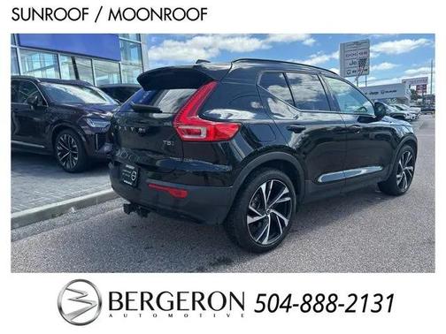 2021 Volvo XC40 T5 R-Design