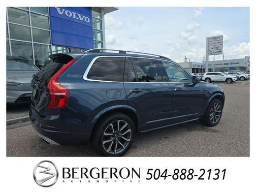 2019 Volvo XC90 T6 Momentum