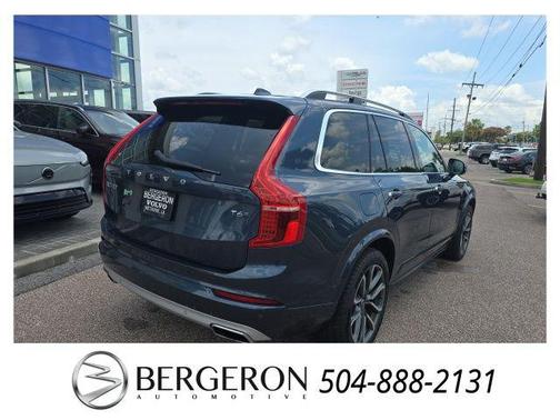 2019 Volvo XC90 T6 Momentum