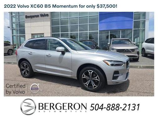 2022 Volvo XC60 B5 Momentum