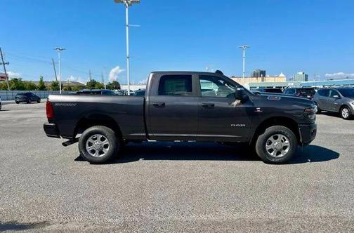 2025 RAM 2500 Big Horn Crew Cab 4x4 6'4' Box