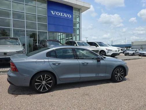 2025 Volvo S60 B5 Core