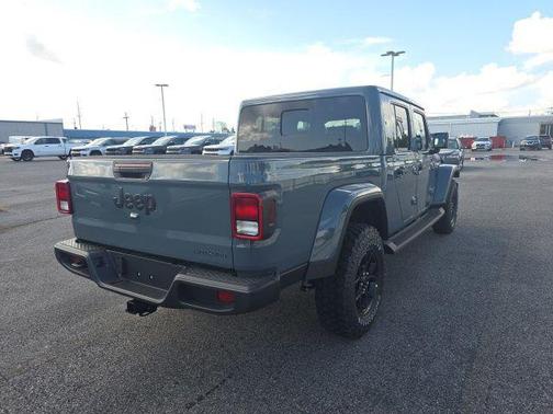 2025 Jeep Gladiator High Tide