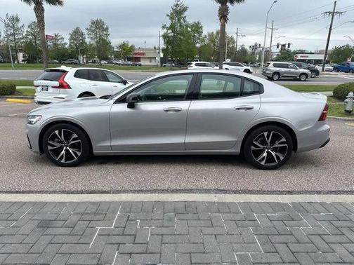 2025 Volvo S60 B5 Core