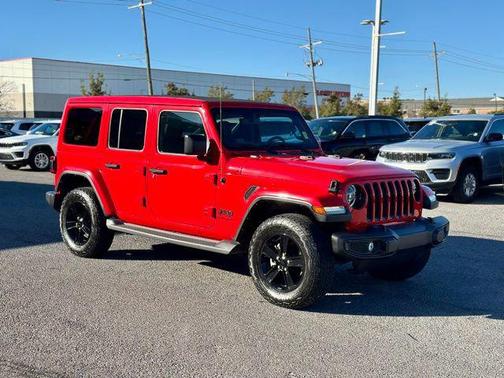 2023 Jeep Wrangler 4-Door Sahara Altitude 4x4