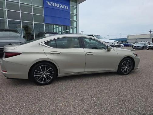 2023 Lexus ES 350 Base