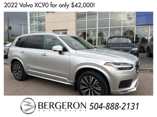 2022 Volvo XC90 T5 Momentum