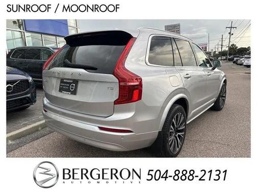 2022 Volvo XC90 T5 Momentum