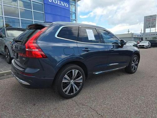 2022 Volvo XC60 B5 Inscription