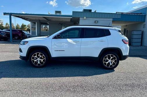 2024 Jeep Compass Latitude