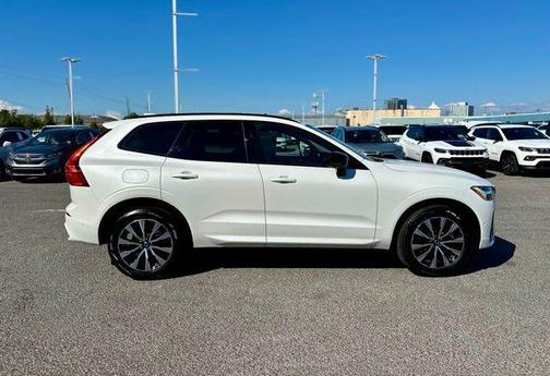 2024 Volvo XC60 B5 Plus Dark Theme