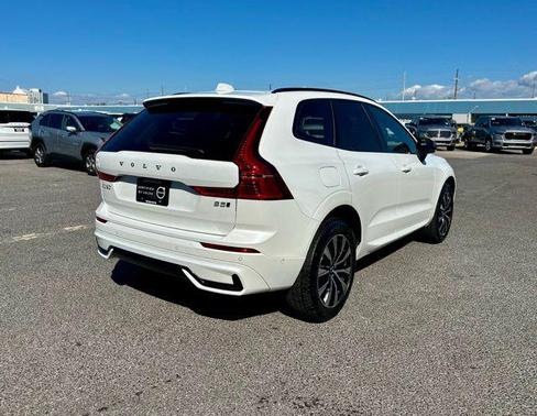 2024 Volvo XC60 B5 Plus Dark Theme