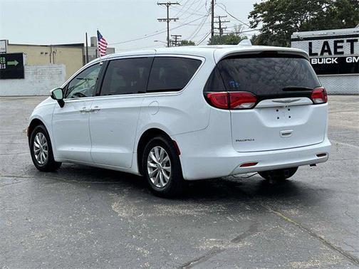 2017 Chrysler Pacifica Touring