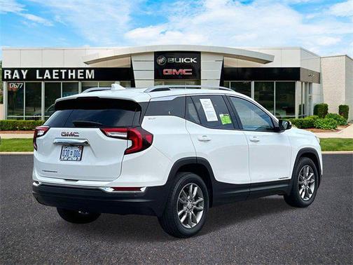 2022 GMC Terrain SLT
