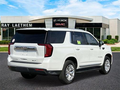 2022 GMC Yukon SLT