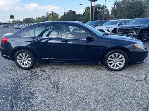 2012 Chrysler 200 Touring