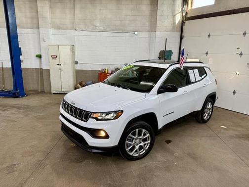 2024 Jeep Compass Latitude Lux