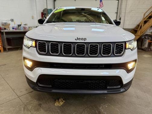 2024 Jeep Compass Latitude Lux
