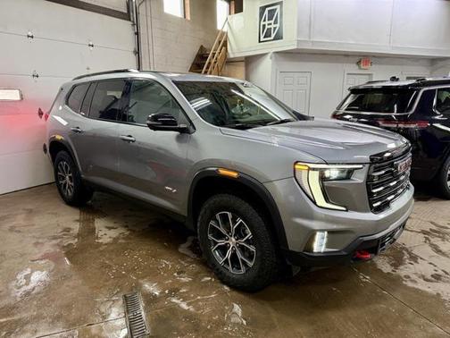2024 GMC Acadia AWD AT4
