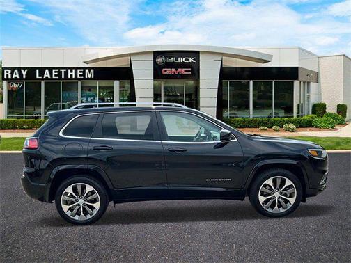 2019 Jeep Cherokee Overland