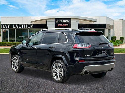 2019 Jeep Cherokee Overland