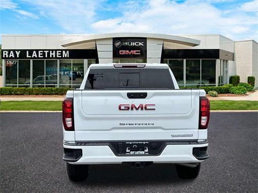 2025 GMC Sierra 1500 Elevation