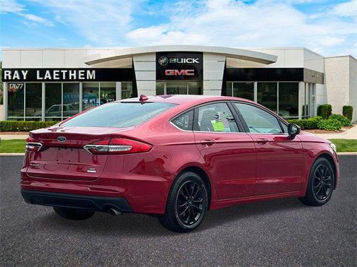 2020 Ford Fusion SE