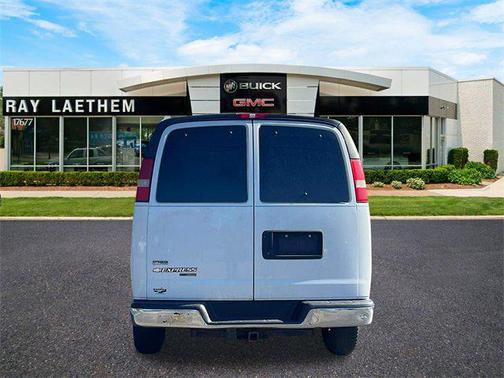 2011 Chevrolet Express 3500 LT