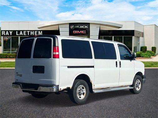 2011 Chevrolet Express 3500 LT