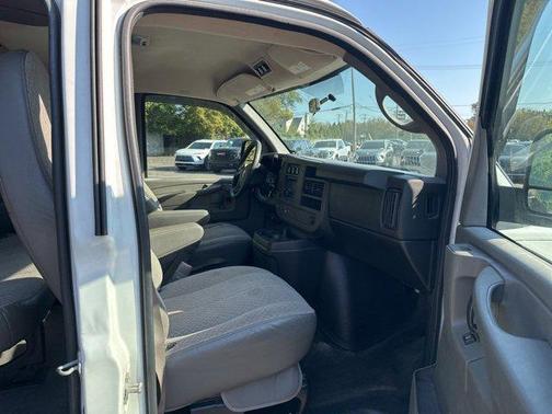 2011 Chevrolet Express 3500 LT