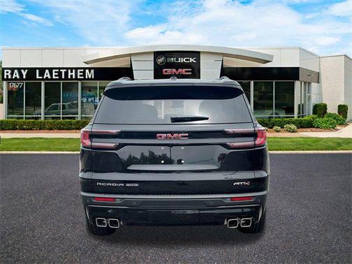 2025 GMC Acadia AWD AT4