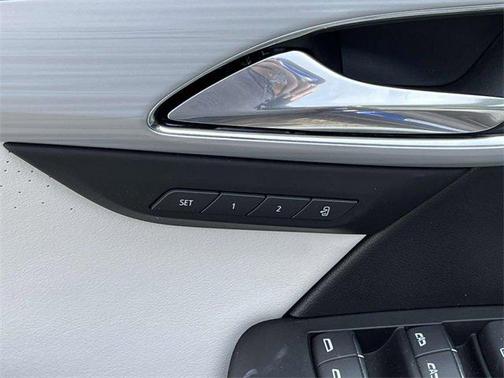 2025 Buick Envision Avenir AWD