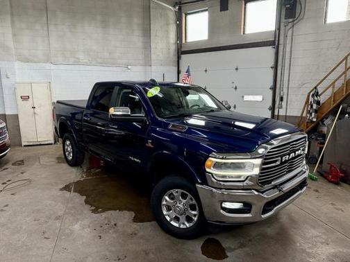 2019 RAM 2500 Laramie Crew Cab 4x4 6'4' Box
